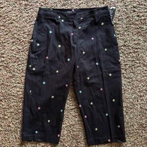 Briggs New York Capri Pants Black Multicolored Embroidered Daisies Size 10P NWT